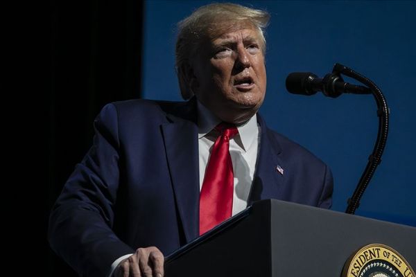 Trump: Irak'taki ABD elçiliğine saldırıyı İran organize ediyor