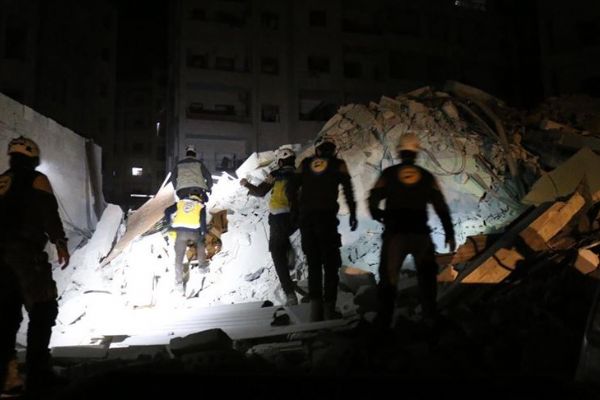 Rusya'dan İdlib'e yeni yılın ilk dakikasında hava saldırısı