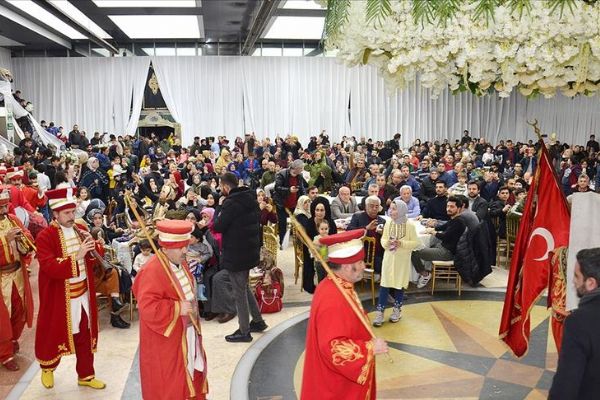 Mekke'nin fethinin 1389. yıl dönümü kutlandı