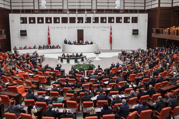 Meclis Libya tezkeresi için olağanüstü toplanıyor