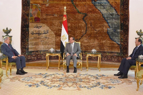 Hafter, Mısır'dan silah yasağını kaldırmasını ve daha fazla siyasi destek istiyor