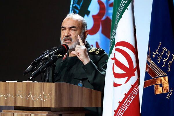 İran Devrim Muhafızları Komutanı Hüseyin Selami: Savaşa gitmiyoruz ancak savaştan da korkmuyoruz