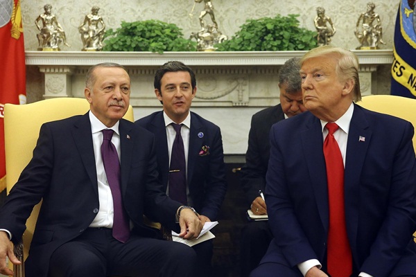 Erdoğan, Trump ile görüştü