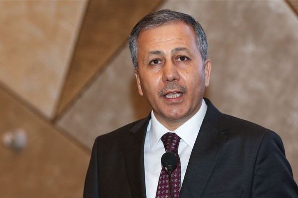 Vali Yerlikaya İstanbul'dan ayrılan Suriyeli sayısını açıkladı