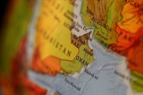 İngiliz donanmasına ait iki gemi Hürmüz Boğazı'na gönderiliyor