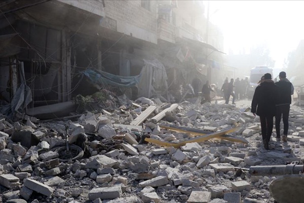 Esed rejiminden İdlib'deki sivil yerleşimlere saldırı