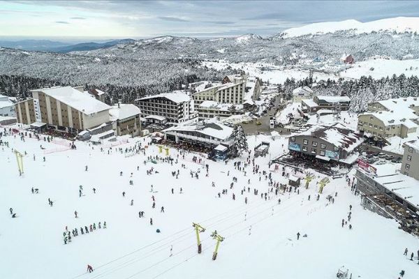 Uludağ'ın pistleri hafta sonunda doldu