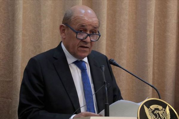 Fransa Dışişleri Bakanı Le Drian: İran misillemelerden vazgeçmeli