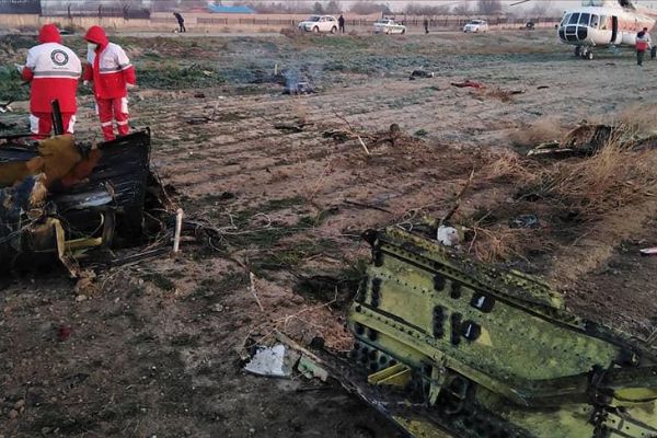 İran'da düşen Ukrayna Havayollarına ait yolcu uçağından kimse sağ kurtulamadı