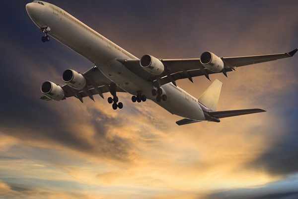 ''Askeri üs'' saldırıları sonrası ABD uçaklarına İran yasağı