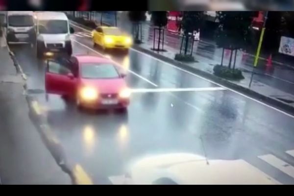 Ölümden saniyelerle kurtuldu!