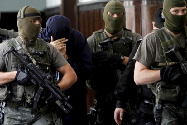 İsrail Mahkemesi: Şabak, sorgu sırasında işkence uyguluyor