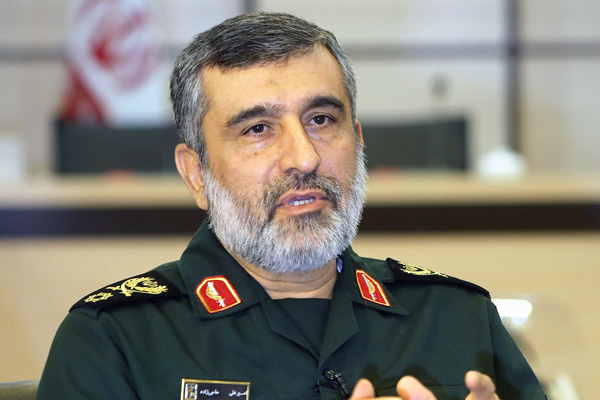 İranlı komutan, ABD üssüne saldırının ayrıntılarını paylaştı