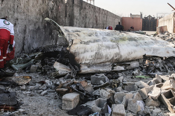 İran uçağın ''füze'' ile vurulduğunu itiraf etti