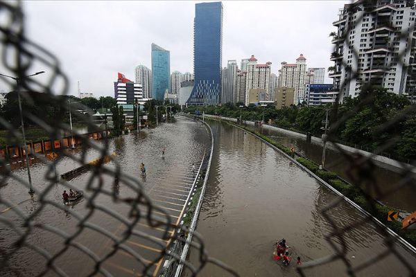 Endonezya'da son 10 yılda doğal afetler 12 binden fazla can aldı