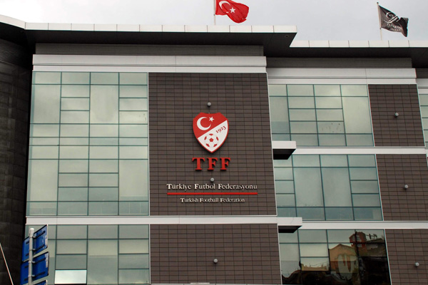 TFF'den Beşiktaş ve Fenerbahçe'ye ret