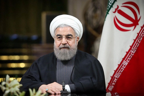 Ruhani, Ukrayna Devlet Başkanı'nı arayarak özür diledi