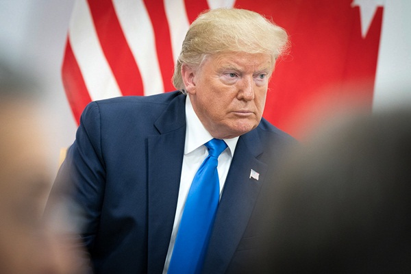 Trump'tan İran'a tehdit: ABD izliyor