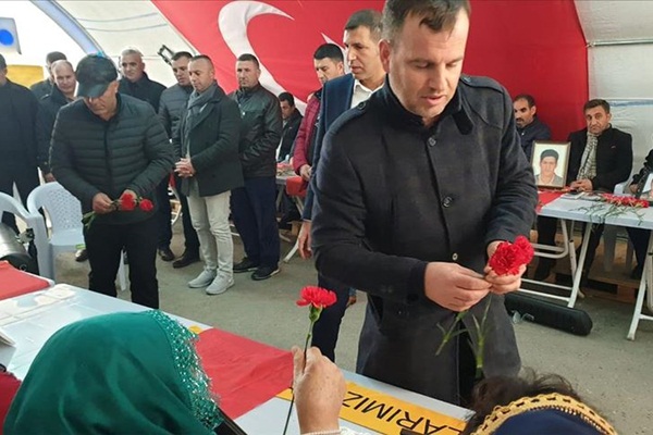 Kosova'dan gelen heyetten Diyarbakır annelerine ziyaret