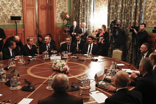 Kritik ''Libya'' toplantısı başladı