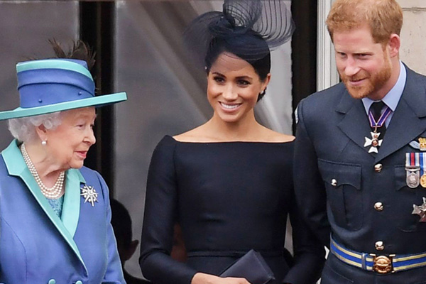 Kraliçe 2. Elizabeth’ten Harry ve Meghan açıklaması
