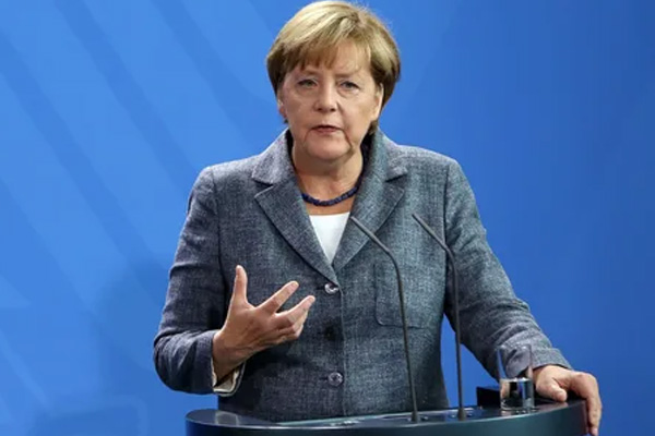 Merkel'den 11 ülkeye davet: Masada Libya olacak