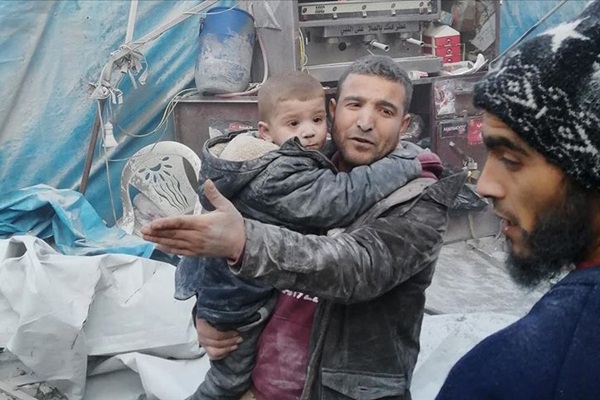 Esed rejimi ve Rusya ateşkese rağmen İdlib'de hava saldırılarına başladı: Ölü ve yaralılar var