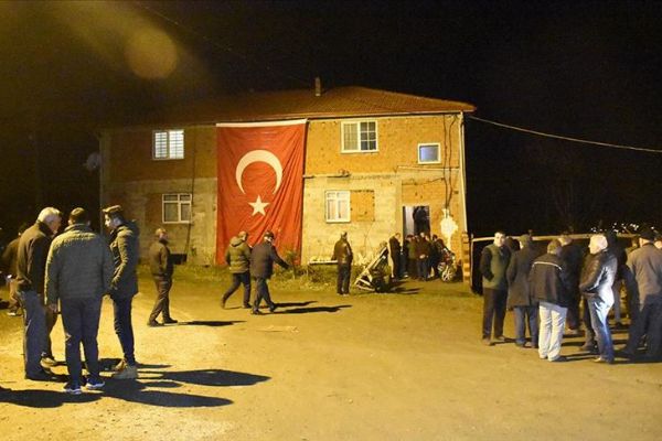 Piyade Sözleşmeli Er Miyanyedi'nin şehadet haberi ailesine verildi