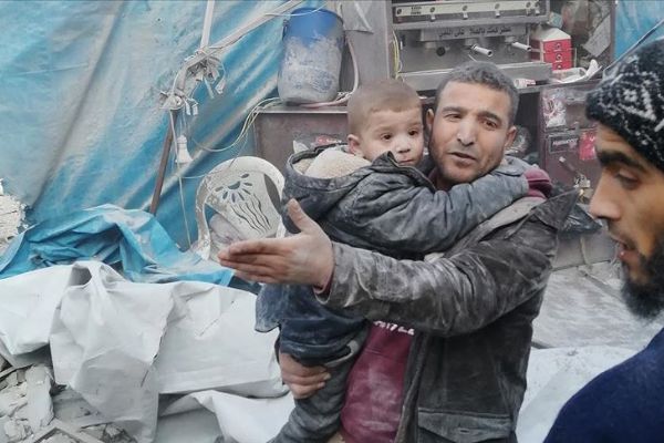 Esed rejimi ve Rusya, ateşkese rağmen İdlib'de hava saldırılarına başladı