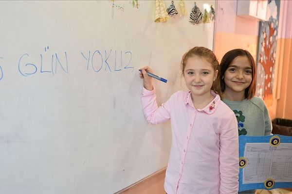 Okullarda karne heyecanı