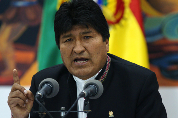 Morales, seçim için adaylarını açıkladı