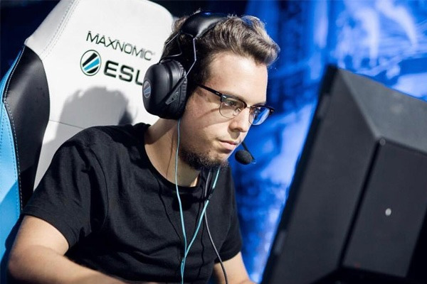 Buğra Arkın eski takımdaki sorunlar ve XANTARES'in ayrılışı hakkında konuştu