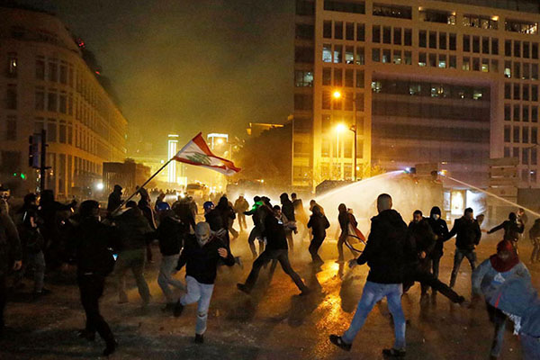 ‘Barışçıl öfke’ kırılma noktasında!