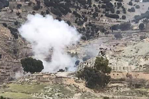 Pakistan'dan Afganistan'a 200 roket atıldı