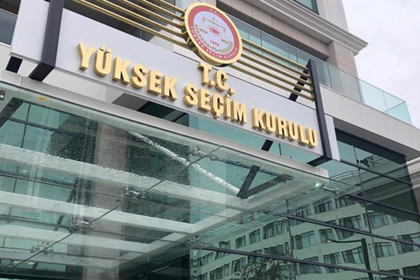 Yeni yılın ilk partisi kuruldu