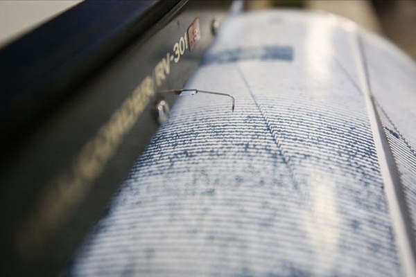 Manisa'da korkutan deprem! İstanbul, Bursa ve İzmir'de hissedildi