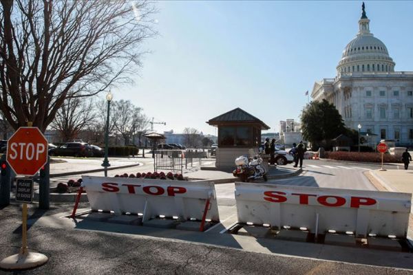 Trump'ın Senatodaki azil yargılamasında 3. gün sona erdi