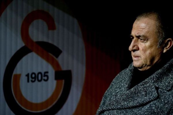 Galatasaray Teknik Direktörü Terim: Arda Turan'ın transferi konusunda yönetimle fikir ayrılığı yaşıyoruz