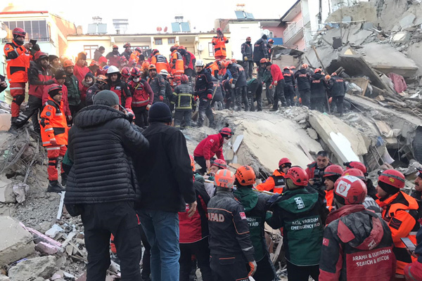 İstanbul Valiliği'nden ''Elazığ depremi'' açıklaması