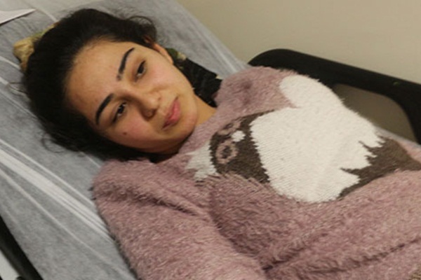 Deprem anında neden balkondan atlayan genç kız, o anları anlattı