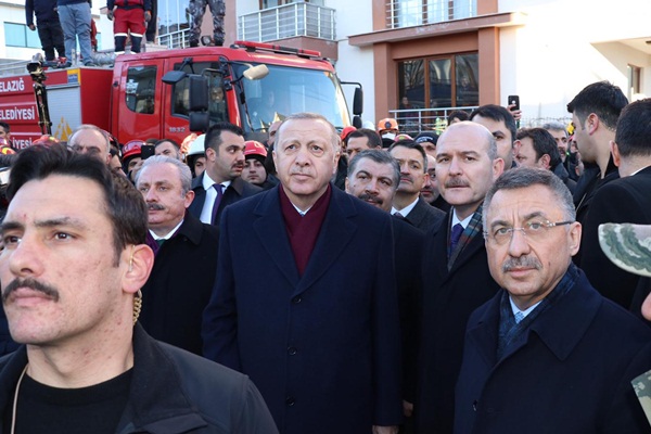 Erdoğan'dan fırsatçılara karşı dikkatli olunması çağrısı