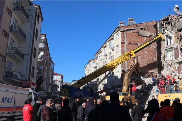 AFAD: Depremde yaralı sayısı 1234 oldu