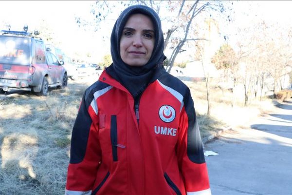 Azize Çelik ile telefonla görüşen acil tıp teknisyeni Emine Kuştepe o anları anlattı