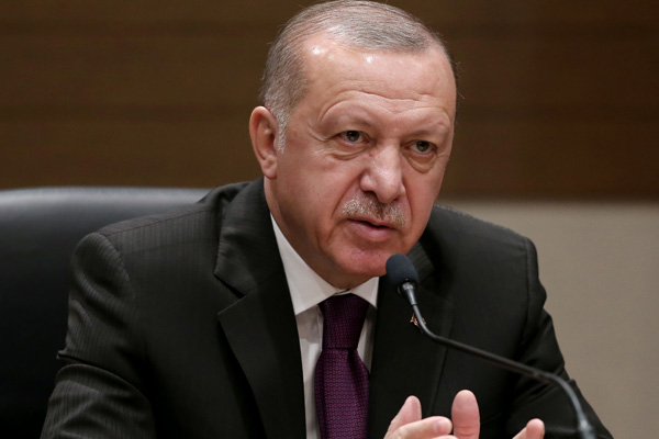 Erdoğan: Merkel'e 'Hafter'i şımartıyorsunuz' dedim