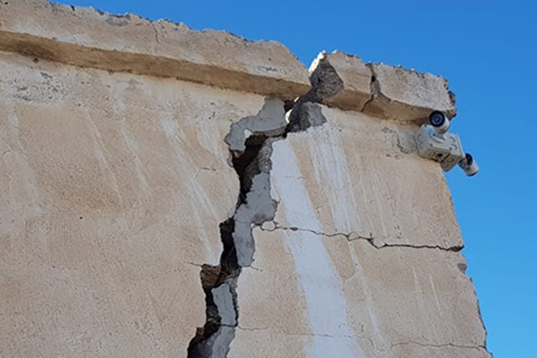 Elazığ'daki deprem, Kayseri'deki evde hasara yol açtı