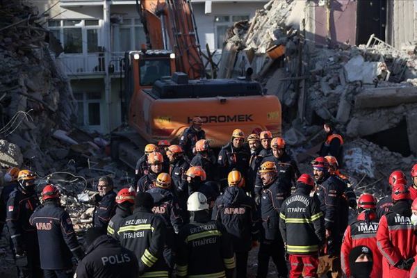 Elazığ'da enkaz altındaki son kişiye ulaşıldı: Can kaybı 41'e yükseldi