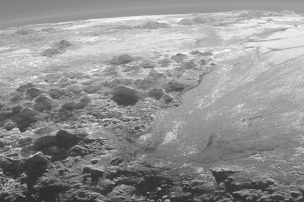 Plüton'da gizemli sis: Bilim insanları nedenini araştırıyor