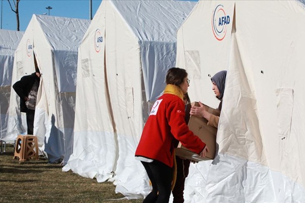 Depremin yaraları sarılıyor