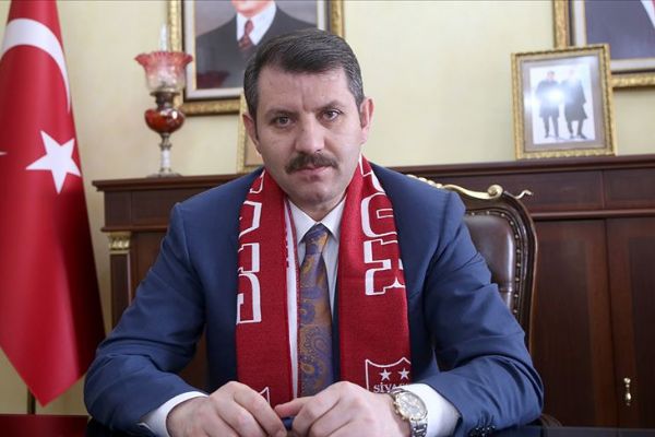 Sivas kentinin yöneticileri Sivasspor'un şampiyonluğuna inanıyor