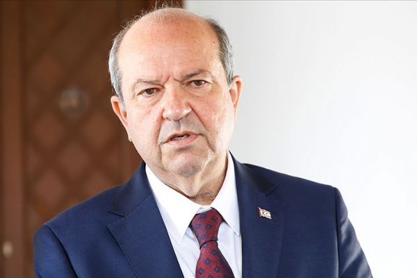 KKTC Başbakanı Tatar'dan Türk bayrağını yırtan Yunan milletvekiline tepki